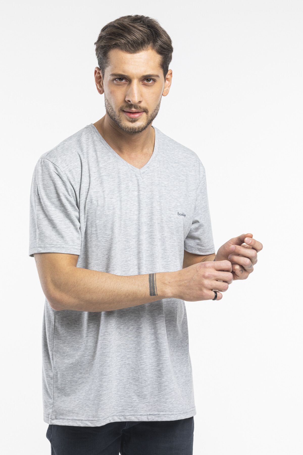Süperlife Erkek V Yaka Slim Fit Brooklyn Baskılı Kısa Kollu Tişort SPR 265