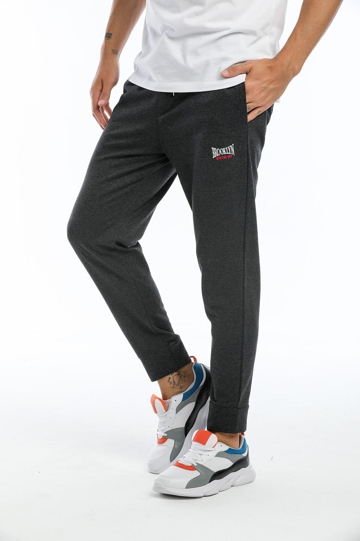 Süperlife Erkek Regular Fit Brooklyn K.Nakışlı İnce Eşofman Altı SPR151