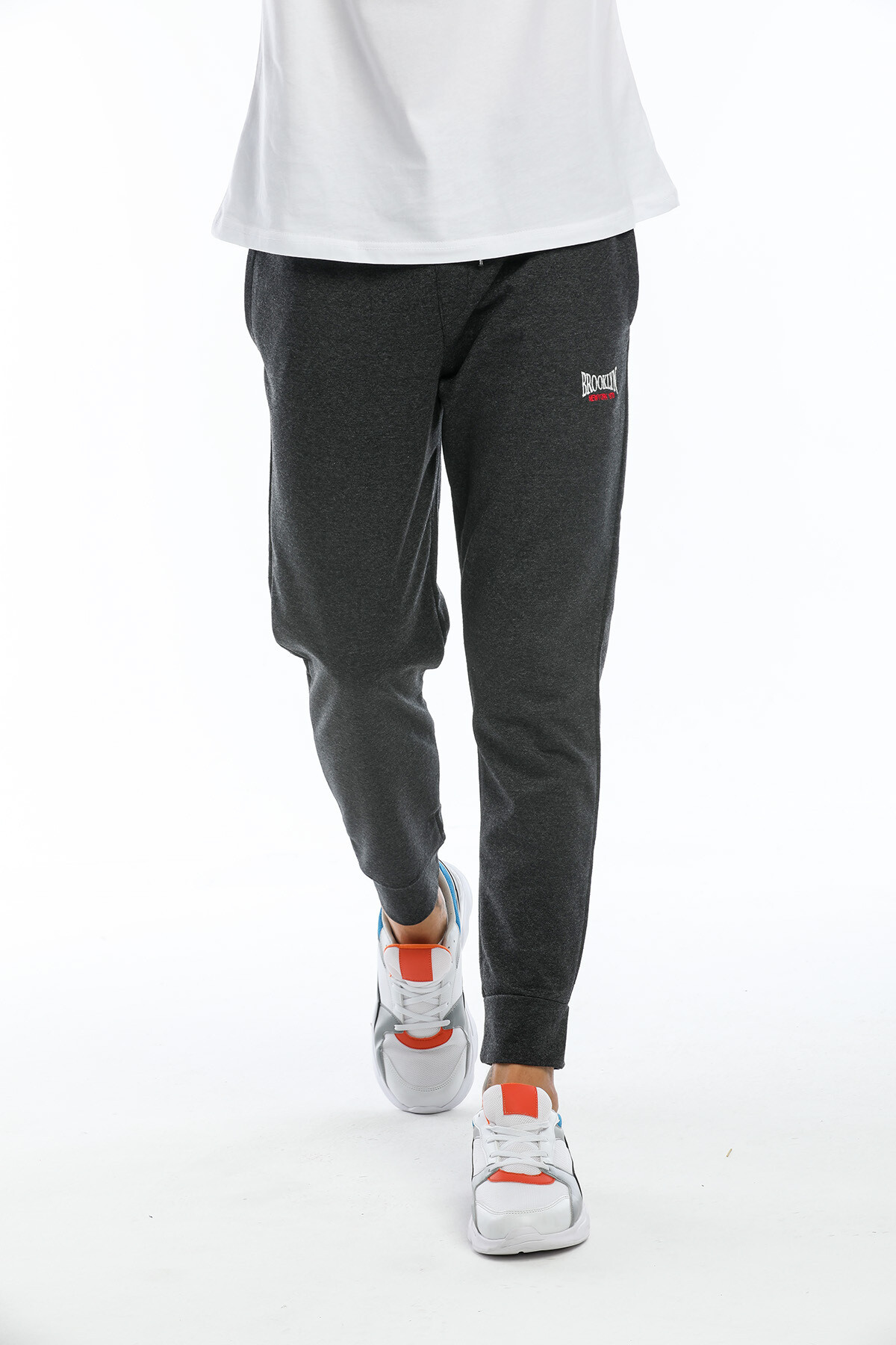 Süperlife Erkek Regular Fit Brooklyn K.Nakışlı İnce Eşofman Altı SPR151