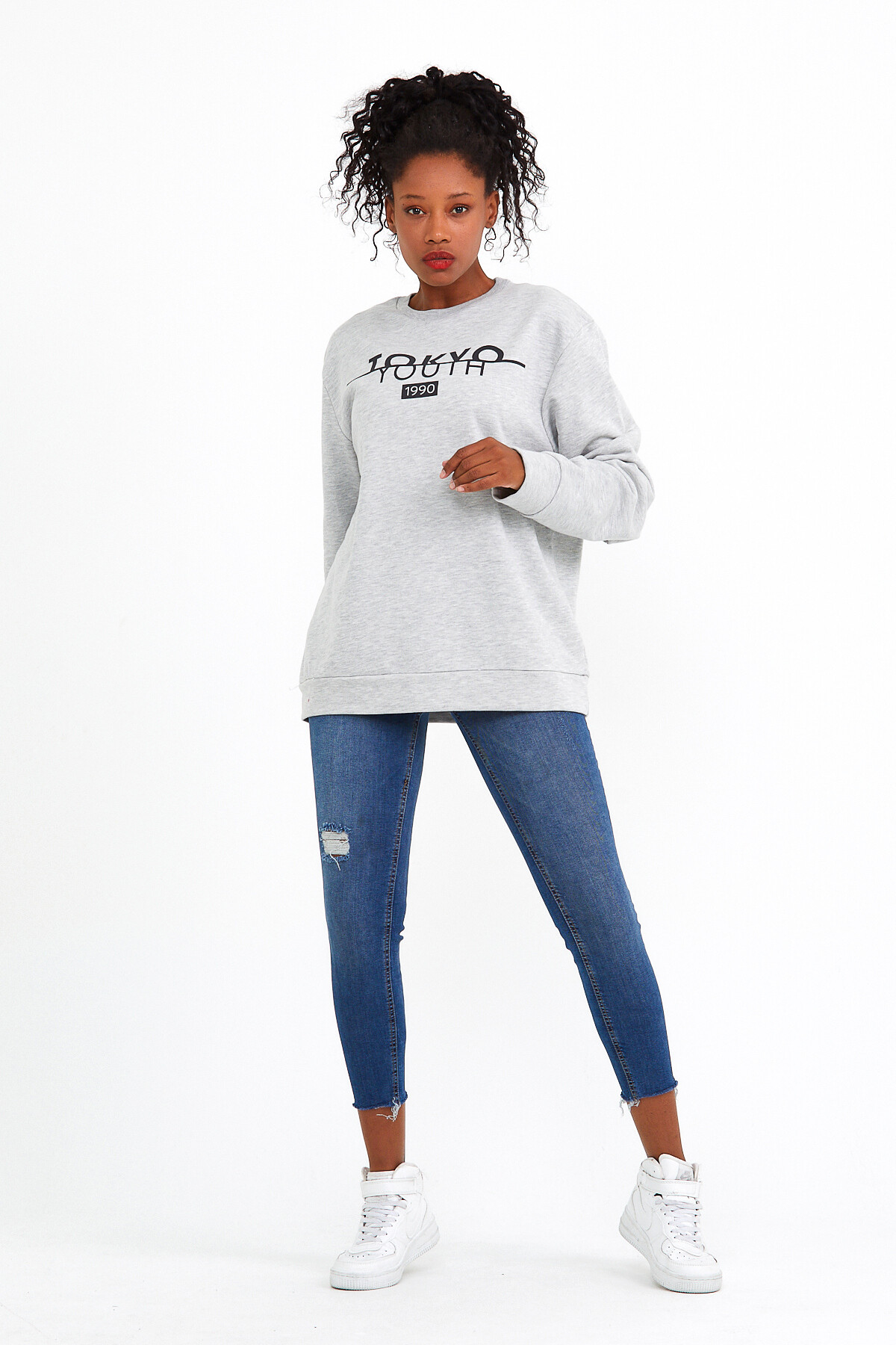 Süperlife Kadın Bisiklet Yaka Regular Fit Tokya Baskılı İnce Sweatshirt SPR22SWK134
