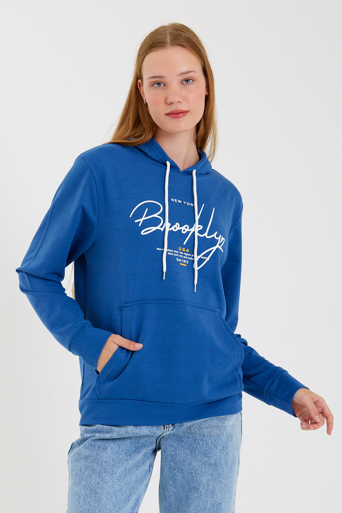 Süperlife Kadın Kapşonlu Regular Fit El Yazılı Brooklyn Baskılı İnce Sweatshirt SPR23SWk361