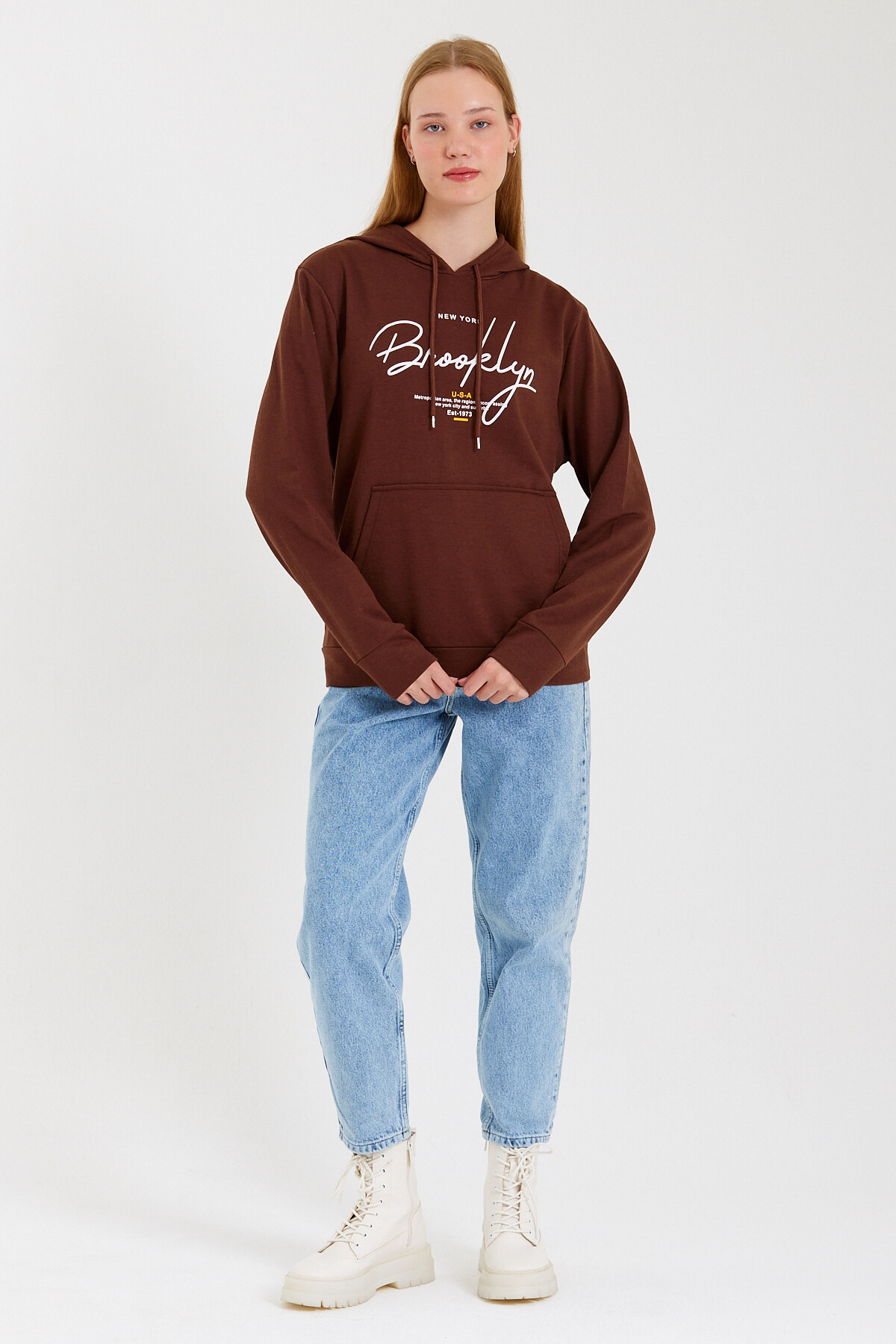 Süperlife Kadın Kapşonlu Regular Fit El Yazılı Brooklyn Baskılı İnce Sweatshirt SPR23SWk361