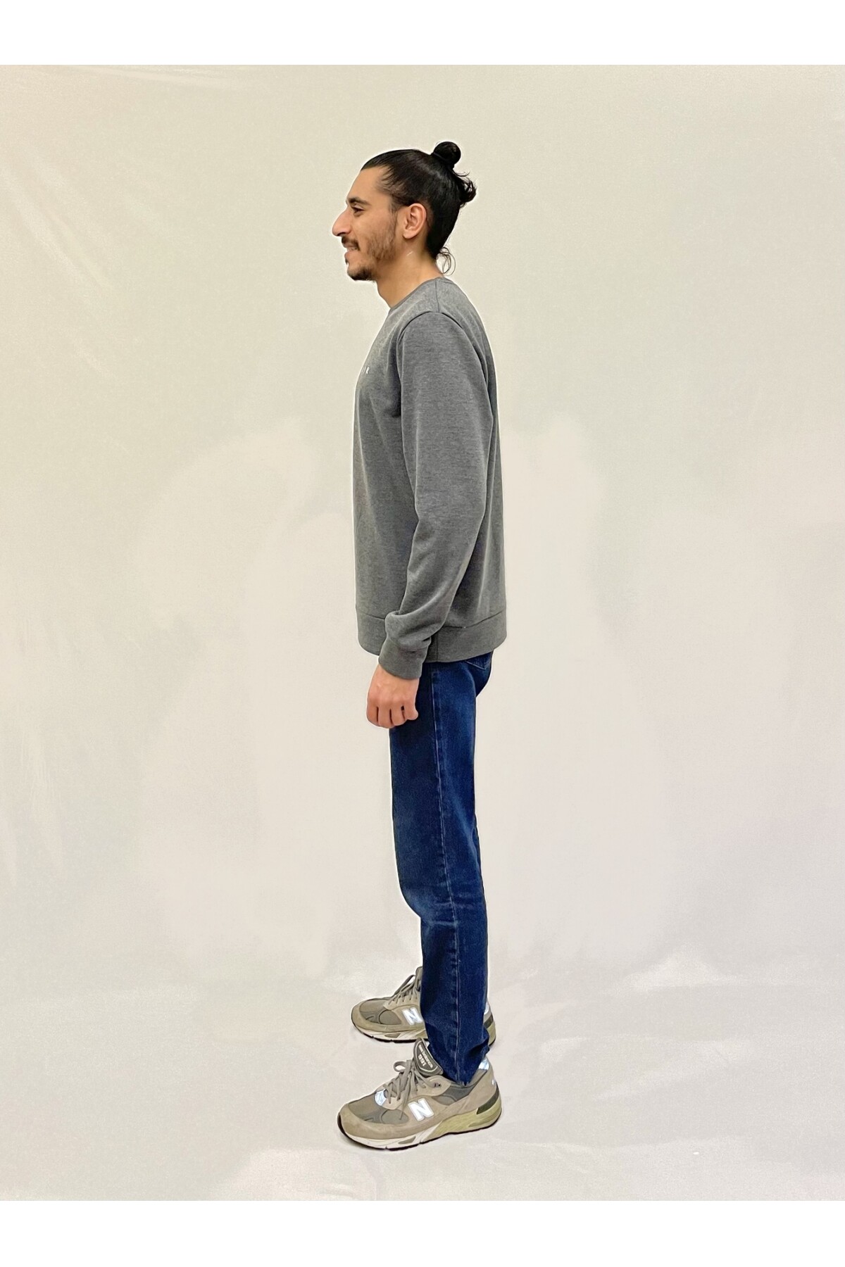 Erkek Bisiklet Yaka Rahat Kalıp 3 iplik Kalın AR Nakışlı  Sweatshirt SPR24SW33