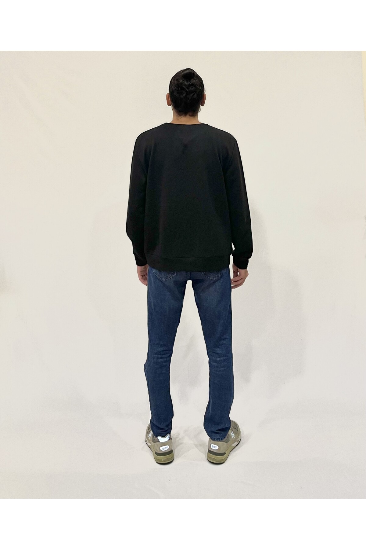 Erkek Bisiklet Yaka Rahat Kalıp 3 iplik Kalın AR Nakışlı  Sweatshirt SPR24SW33
