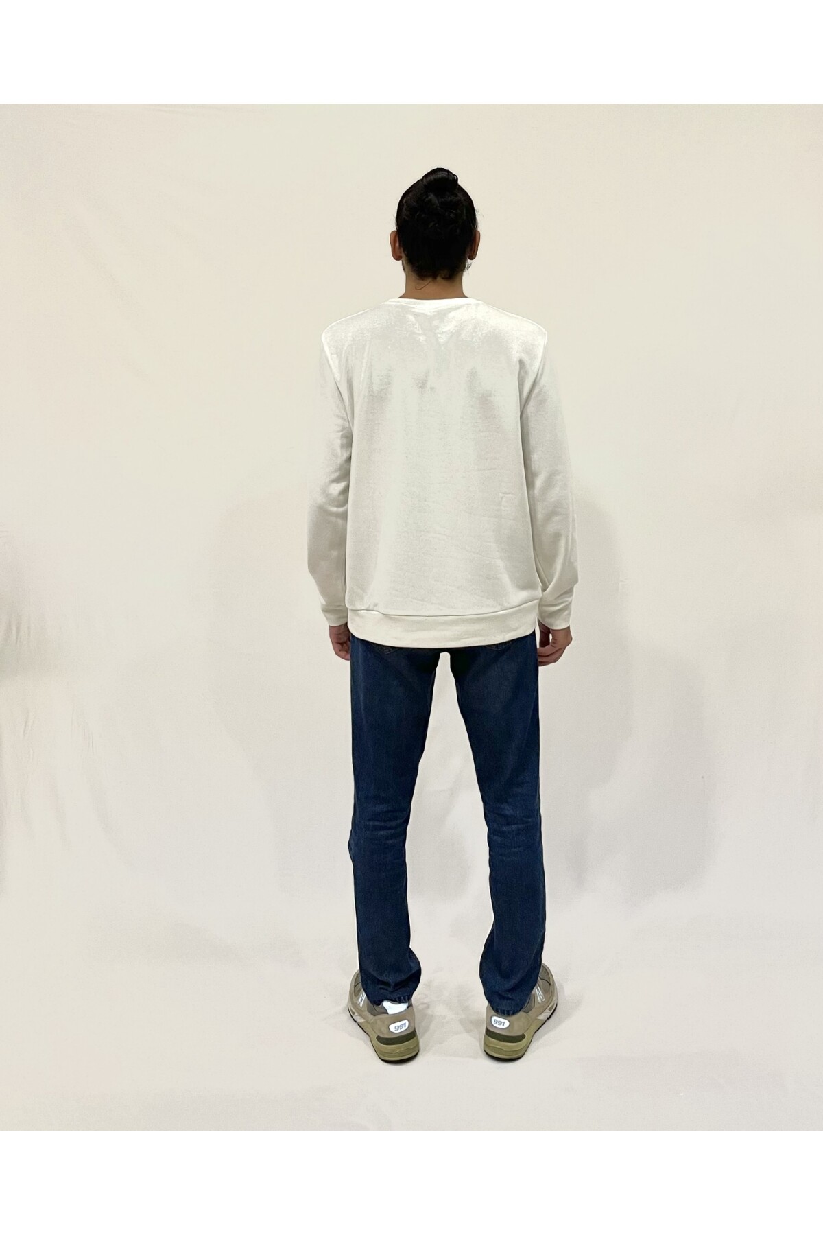 Erkek Bisiklet Yaka Rahat Kalıp 3 iplik Kalın AR Nakışlı  Sweatshirt SPR24SW33