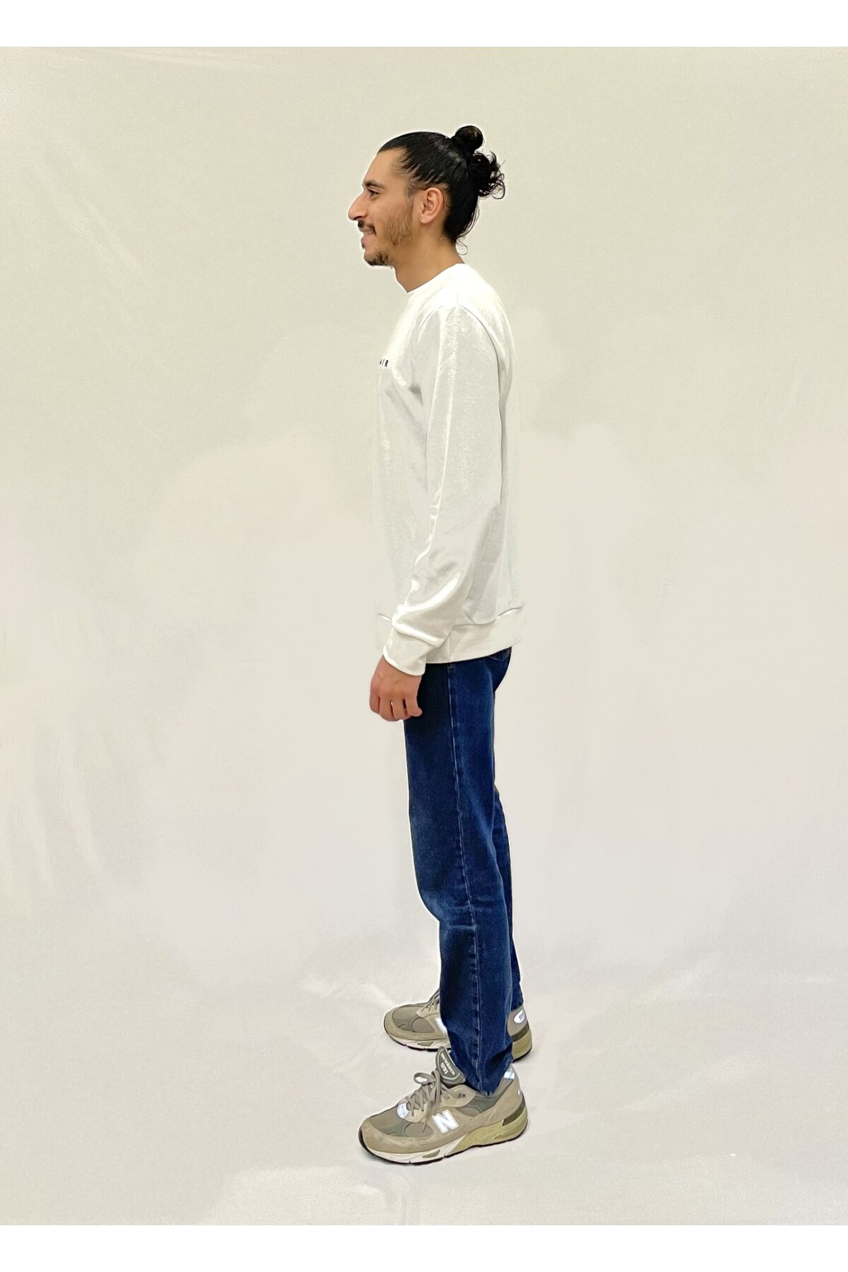 Erkek Bisiklet Yaka Rahat Kalıp 3 iplik Kalın AR Nakışlı  Sweatshirt SPR24SW33