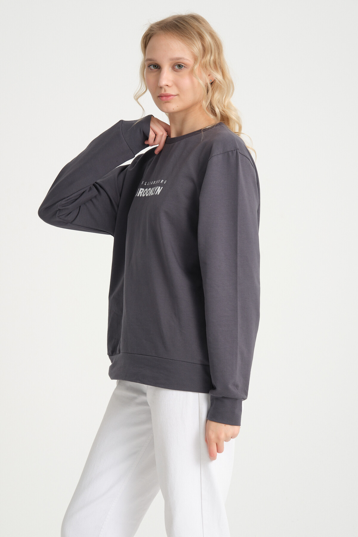 Süperlife Kadın Bisiklet Yaka Oversize Fit Brooklyn Baskılı İnce Sweatshirt SPR23SWK330