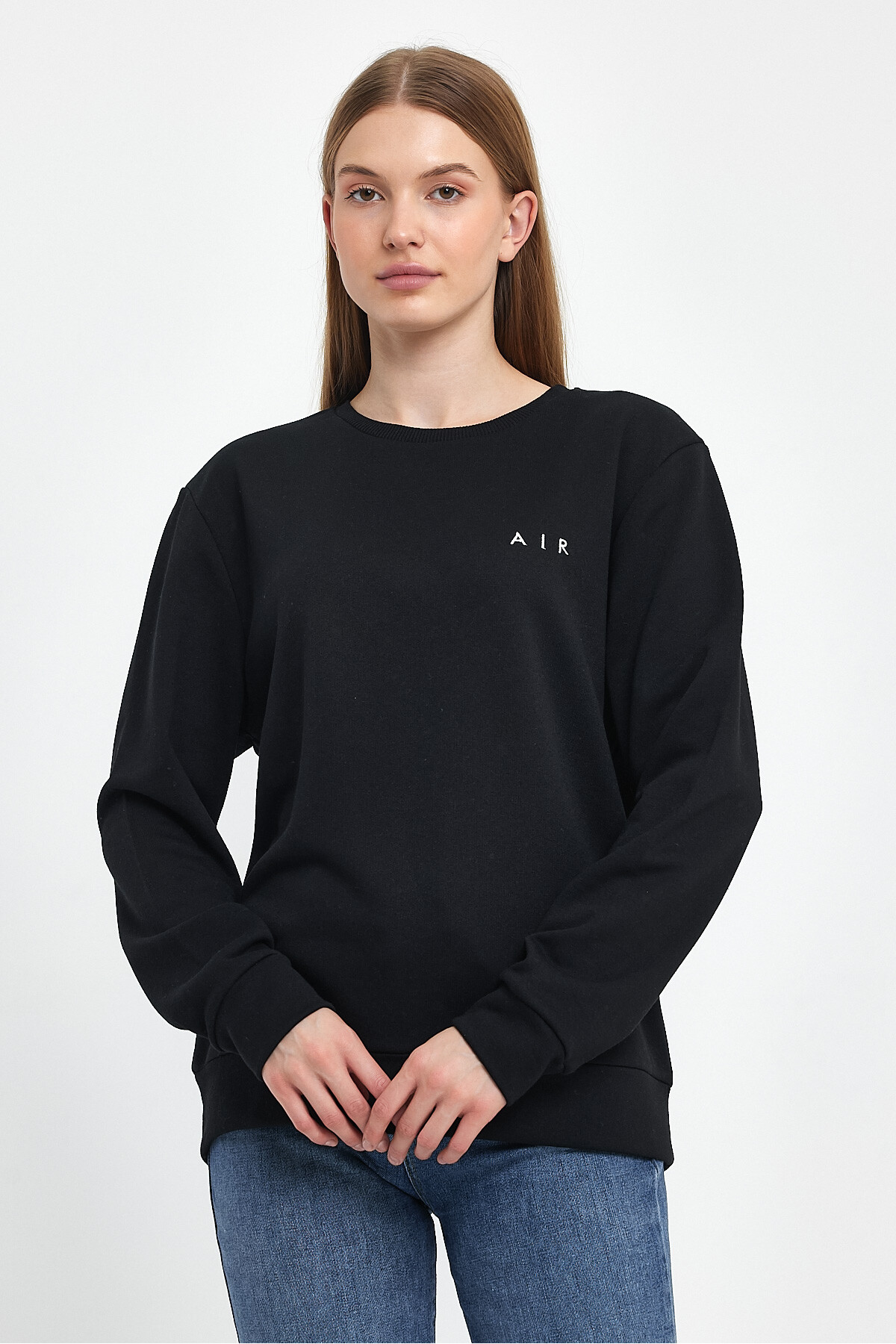 Kadın Bisiklet Yaka Rahat Kalıp 3 iplik Kalın AR Nakışlı Sweatshirt SPR24SWK33