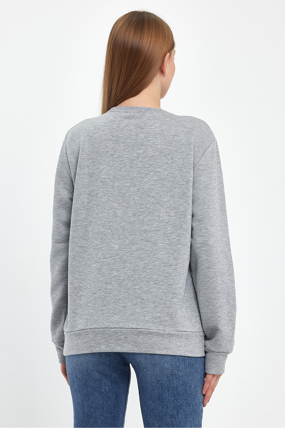 Kadın Bisiklet Yaka Rahat Kalıp 3 iplik Kalın AR Nakışlı Sweatshirt SPR24SWK33