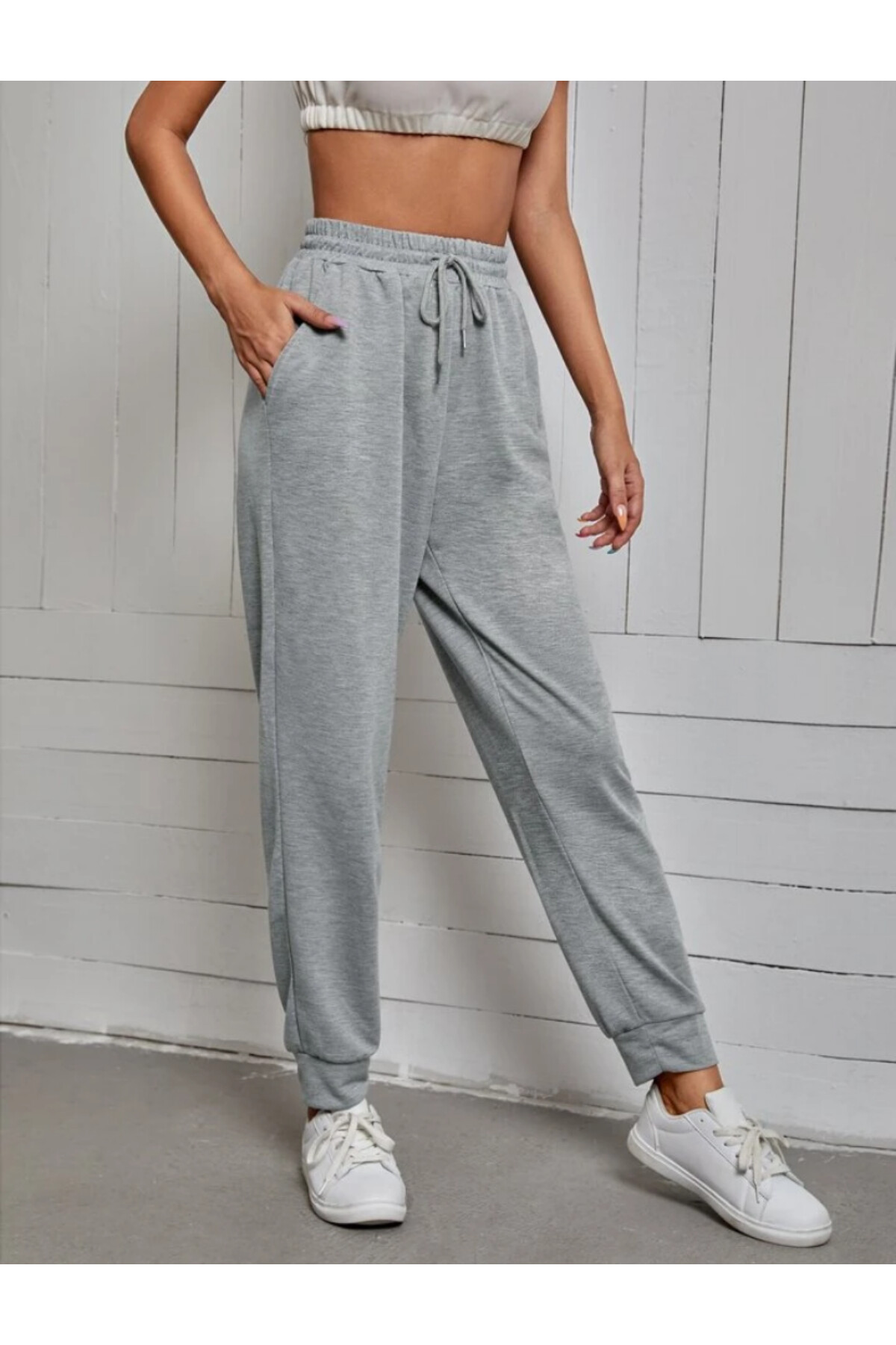 Kadın Regular Fit İnce Eşofman Altı SPR24EAK81
