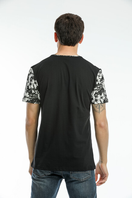 Süperlife Erkek Bisiklet Yaka Slim Fit Kol ve Ön Garnili Tişort SPR21Y06