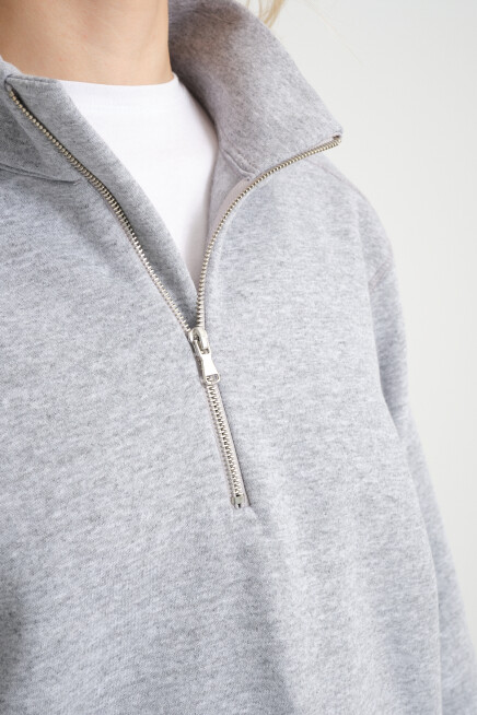  Kadın  Rahat Kalıp İçi Polarlı 3 iplik Yarım Fermuarlı  SweatShırt spr24swK21