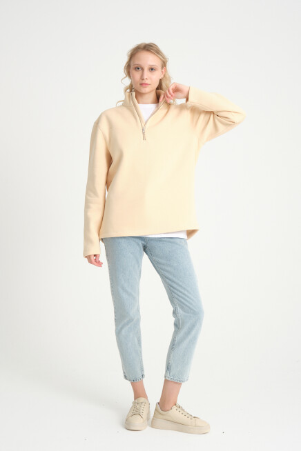  Kadın  Rahat Kalıp İçi Polarlı 3 iplik Yarım Fermuarlı  SweatShırt spr24swK21