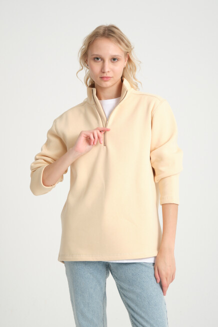  Kadın  Rahat Kalıp İçi Polarlı 3 iplik Yarım Fermuarlı  SweatShırt spr24swK21