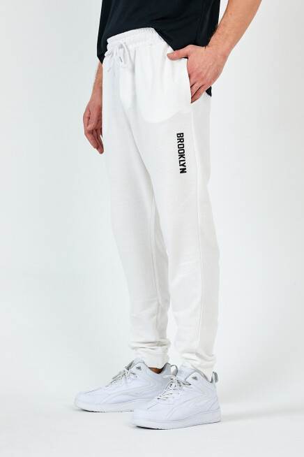 Erkek Regular/Normal Kesim Lastik Belli Brooklyn Şehir İnce Baskılı Eşofman Altı 24EA203