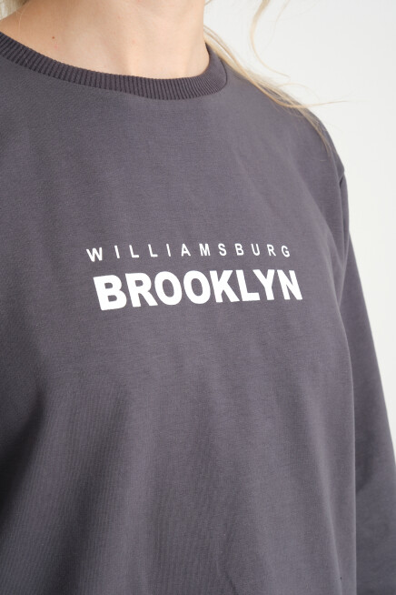 Süperlife Kadın Bisiklet Yaka Oversize Fit Brooklyn Baskılı İnce Sweatshirt SPR23SWK330