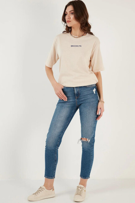 Süperlife Kadın Bisiklet Yaka Standart &Regular Fit  Brookyln Baskılı Tişort SPR21YK27