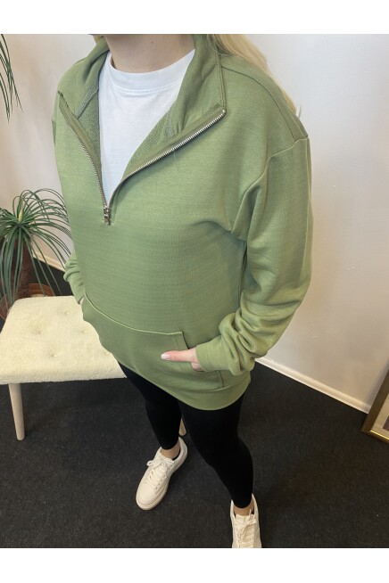 Kadın 3 iplik Yarım Fermuarlı Kanguru Çepli Sweatshırt spr24swk22