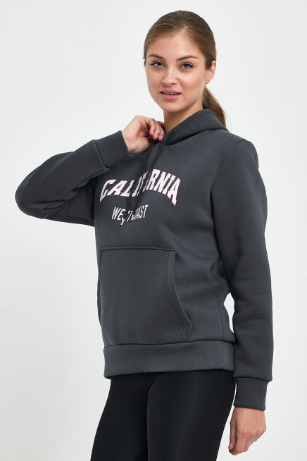 Kadın Kapşonlu Rahat Kalıp İçi Polarlı 3 iplik Californıa West  Baskılı Swetashırt SPR24SWK08