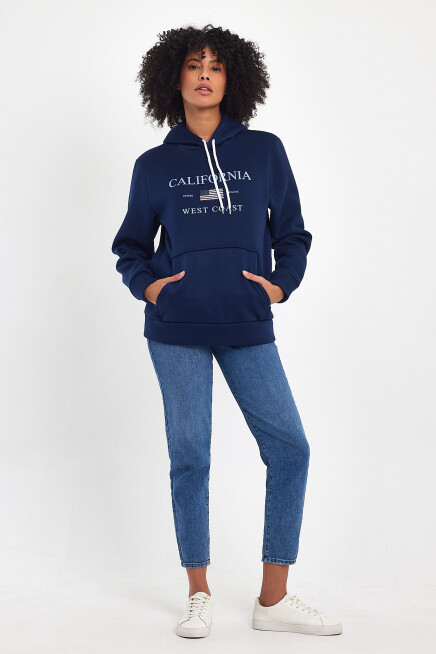 Kadın Kapşonlu Rahat Kalıp İçi Polarlı 3 iplik  Amerikan Baskılı Swetashırt spr24swk01