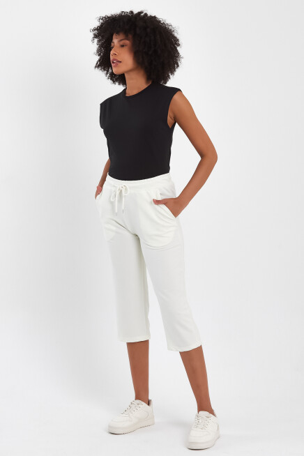 Süperlife Kadın Klasik Cepli Belli Lastikli Şort