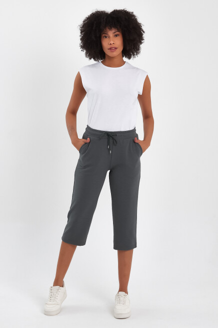 Süperlife Kadın Klasik Cepli Belli Lastikli Şort