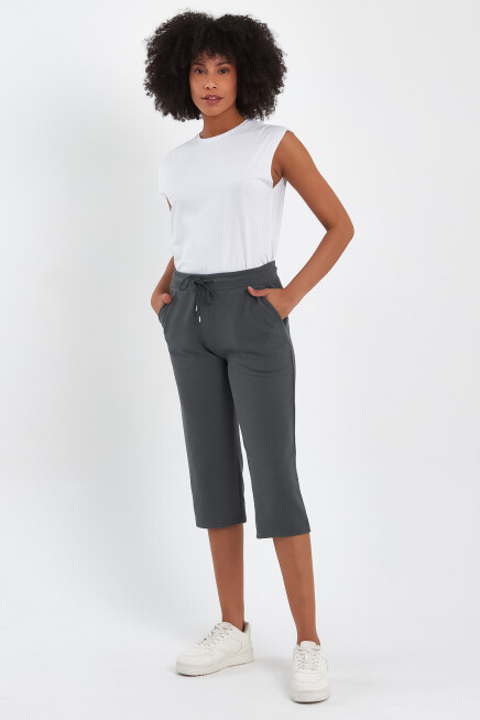 Süperlife Kadın Klasik Cepli Belli Lastikli Şort