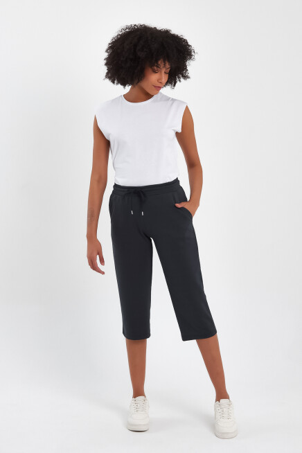 Süperlife Kadın Klasik Cepli Belli Lastikli Şort