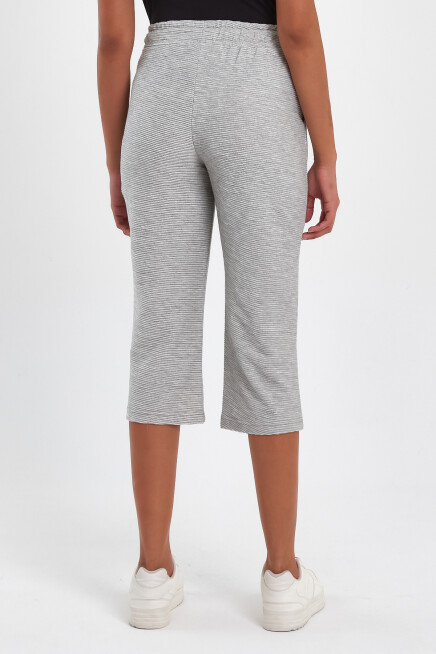 Süperlife Kadın Klasik Cepli Belli Lastikli Şort