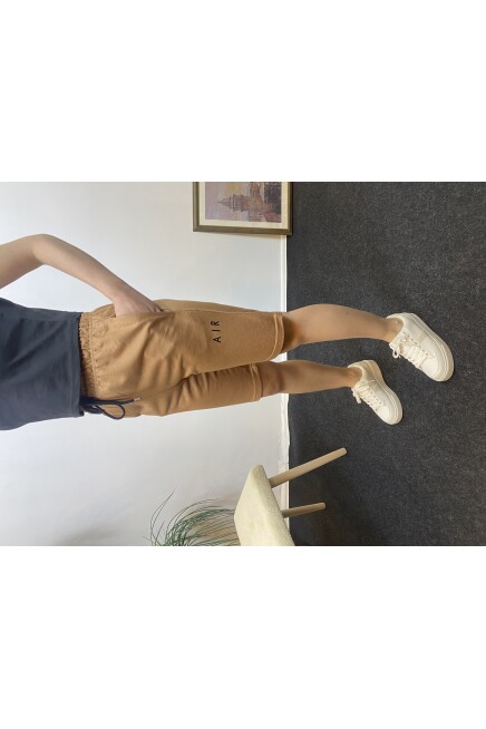 Kadın Rahat Kalıp Beli Lastikli Cepli Basklı Şort spr24srk52