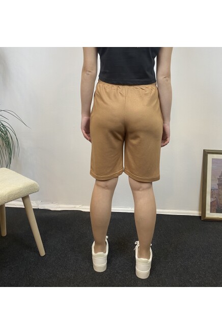 Kadın Rahat Kalıp Beli Lastikli Cepli Basklı Şort spr24srk52