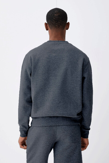 Erkek Bisiklet Yaka Rahat Kalıp 3 iplik İçi Polarlı Kalın Sweatshirt SPR25SW36