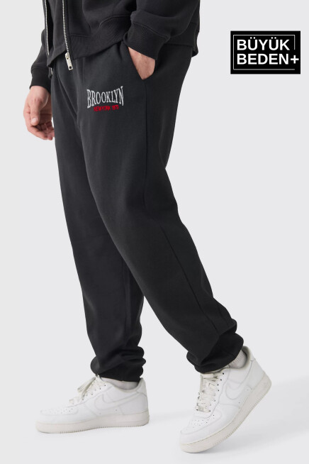 Büyük Beden Paça Lastikli Buyuk Brooklyn Baskılı İnce Eşofman Altı  SPR24BEA49