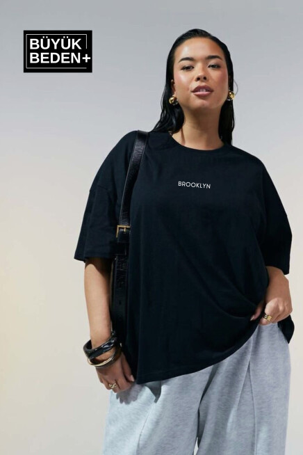 Kadın Büyük Beden Orta Brooklyn Baskılı Bisiklet Yaka Tshırt SPR25BTSK11