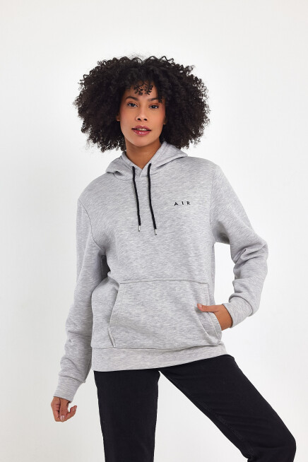 Kadın Kapşonlu Rahat Kalıp İçi Polarlı 3 iplik  Air Nakışlı Swetashırt spr24swK07