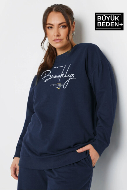 Kadın El Yazılı Brooklyn Baskılı Büyük Beden İnce Bisiklet Yaka Swatshırt SPR25BSWK59