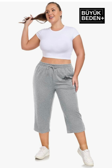 Kadın Büyük Beden Unified Collective Baskılı Standart &Regular Kalıp Şort SPR25BSRK088