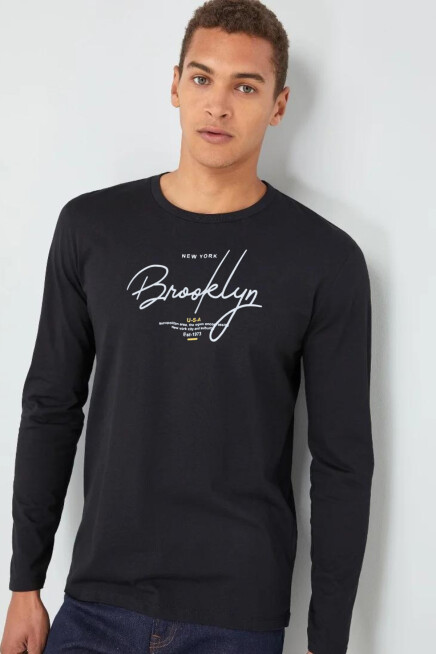 Erkek Uzun Kollu El Yazılı Brooklyn Baskılı Tshırt SPR25TS39