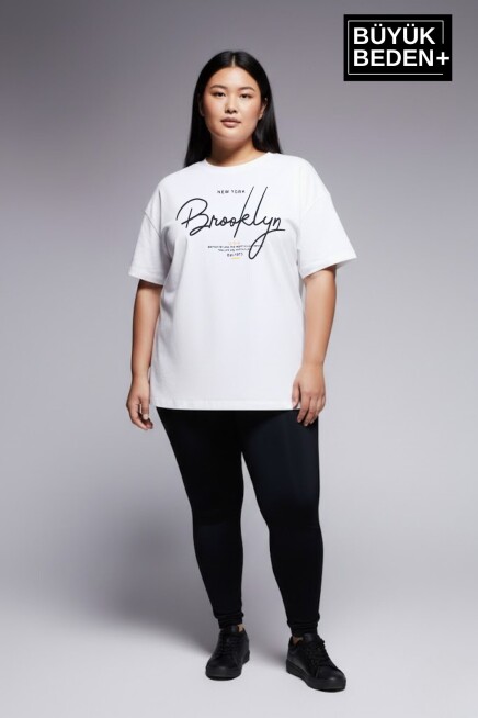 Kadın Büyük Beden El Yazılı Brooklyn Baskılı 3xl-6xl Bisiklet Yaka Tshırt SPR25BTSK510-6