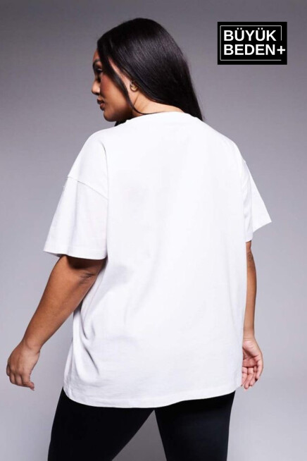 Kadın Büyük Beden El Yazılı California Baskılı Bisiklet Yaka Tshırt SPR25BTSK13