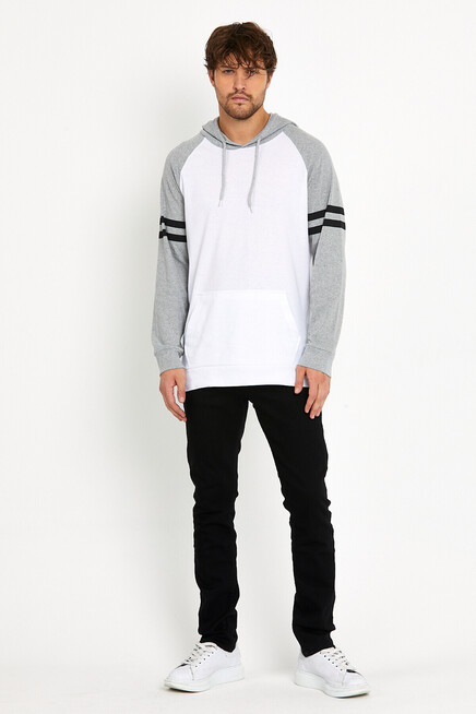 Erkek Kapşonlu Regular Fit Kol Baskılı Sweatshirt İnce SPR22SWK105