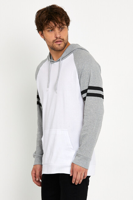 Erkek Kapşonlu Regular Fit Kol Baskılı Sweatshirt İnce SPR22SWK105