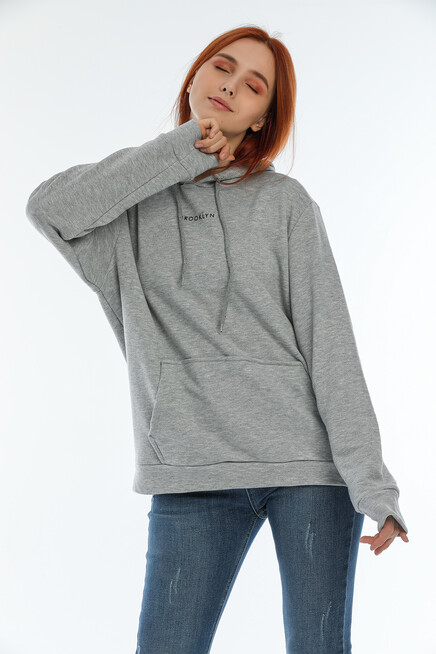 Kadın Kapüşonlu Oversize Brooklyn Baskılı İnce Sweatshirt SPR22SWK161