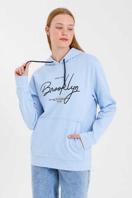 Süperlife Kadın Kapşonlu  Oversize Fit El Yazılı Brooklyn Baskılı İnce Sweatshirt SPR23SWk361