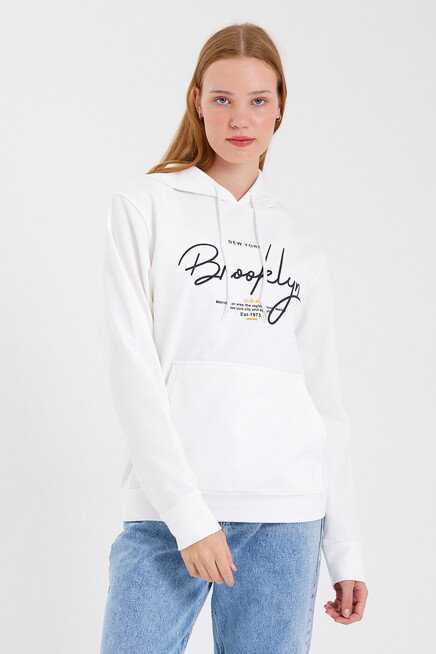 Kadın Kapşonlu  Oversize Fit El Yazılı Brooklyn Baskılı İnce Sweatshirt SPR23SWk361