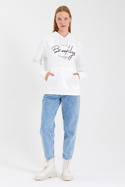 Süperlife Kadın Kapşonlu  Oversize Fit El Yazılı Brooklyn Baskılı İnce Sweatshirt SPR23SWk361