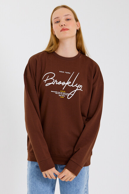 Süperlife Kadın Bisiklet Yaka Oversize Fit El Yazılı Brooklyn İnce Sweatshirt SPR23SWK331