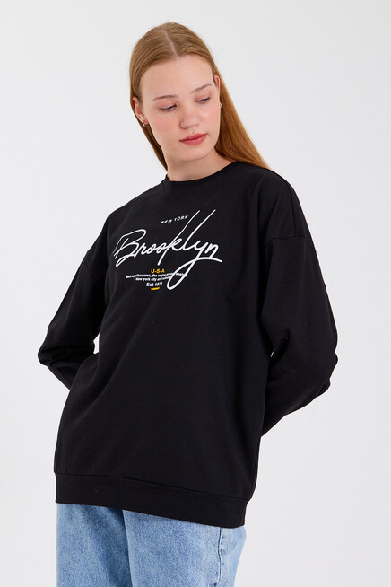 Süperlife Kadın Bisiklet Yaka Oversize Fit El Yazılı Brooklyn İnce Sweatshirt SPR23SWK331