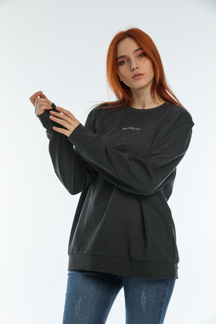 Kadın Bisiklet Yaka Oversize Fit Brooklyn Baskılı Sweatshirt SPR22SWK030