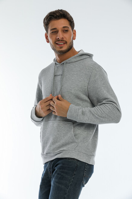 Erkek Kapşonlu Regular Fit Brooklyn Baskılı İnce Sweatshirt SPR22SW161